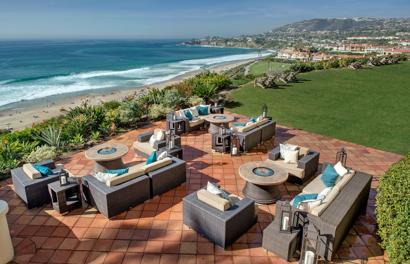 Guests are invited sip on Lloyd Cellars and other fine wines while tasting a variety of delicacies surrounded by the ocean at the beautiful Ritz- Carlton, Laguna Niguel.